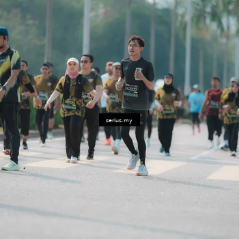 Runner Photo 6451492
