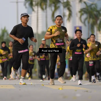 Runner Photo 6451504