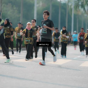 Runner Photo 6451505