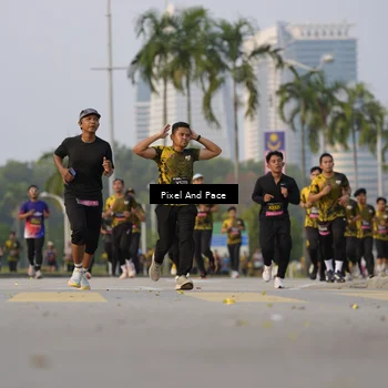 Runner Photo 6451510
