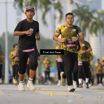 Runner Photo 6451515