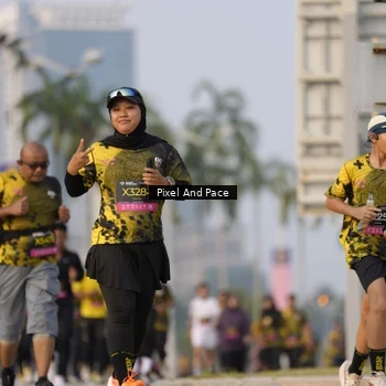 Runner Photo 6451539