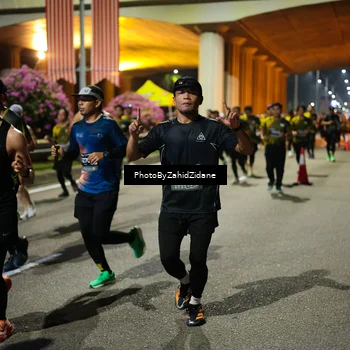 Runner Photo 6451554