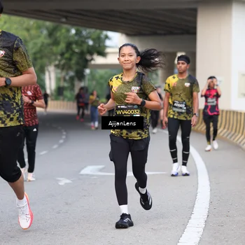 Runner Photo 6451590