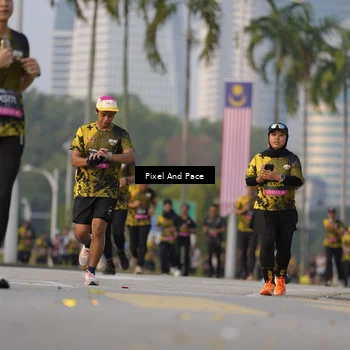 Runner Photo 6451610