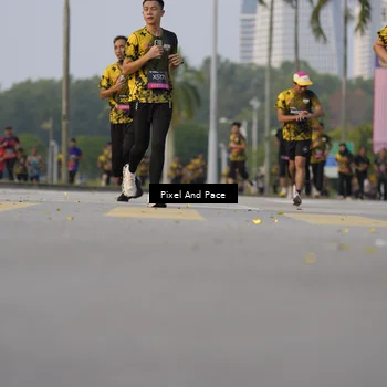 Runner Photo 6451618