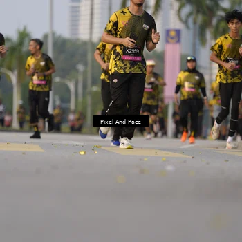 Runner Photo 6451633