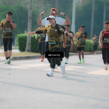 Runner Photo 6451659