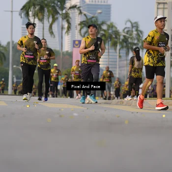 Runner Photo 6451660