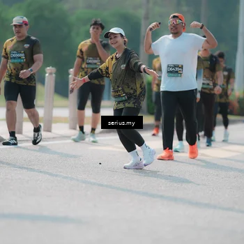 Runner Photo 6451664