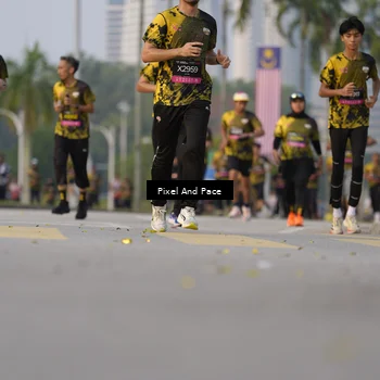 Runner Photo 6451678