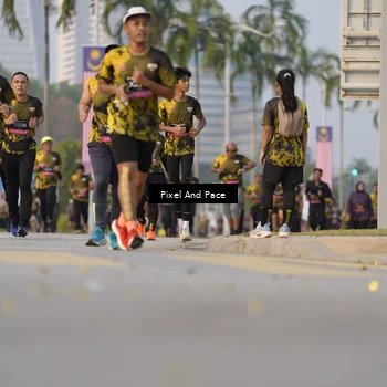 Runner Photo 6451684