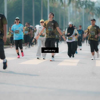 Runner Photo 6451685