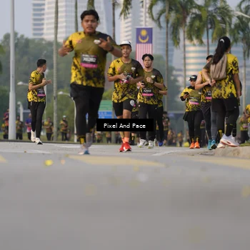 Runner Photo 6451693