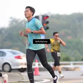 Runner Photo 6451696