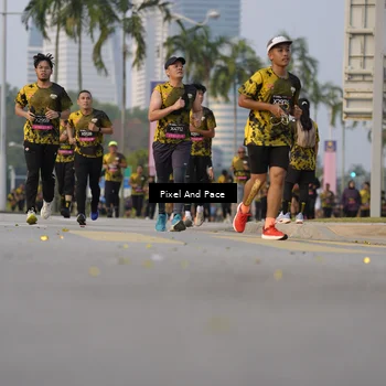 Runner Photo 6451697
