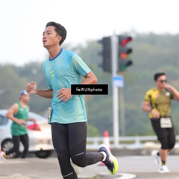 Runner Photo 6451699