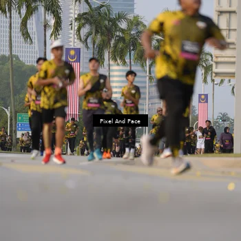 Runner Photo 6451700