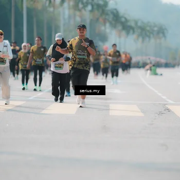Runner Photo 6451713