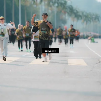 Runner Photo 6451730