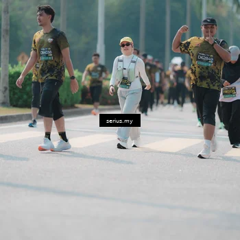 Runner Photo 6451743