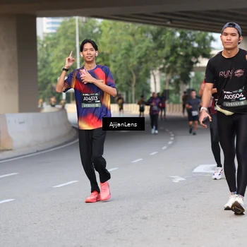 Runner Photo 6451745