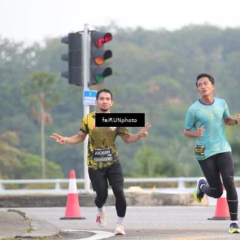 Runner Photo 6451749