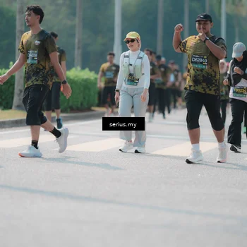 Runner Photo 6451751