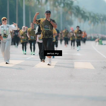 Runner Photo 6451756