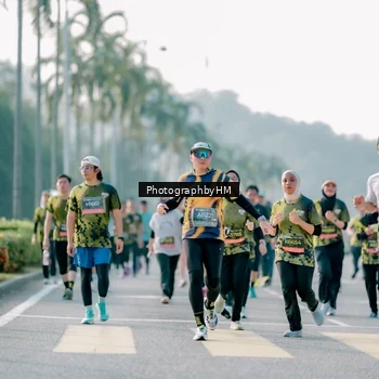 Runner Photo 6451764