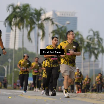 Runner Photo 6451765