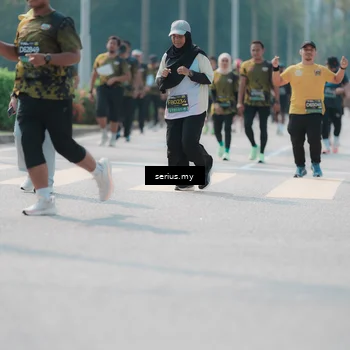 Runner Photo 6451766