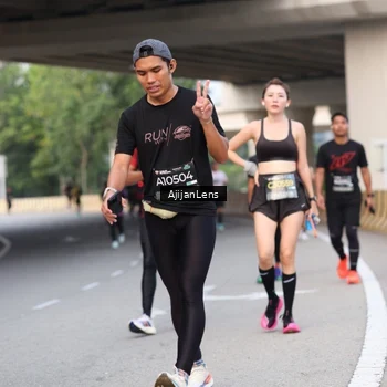 Runner Photo 6451771