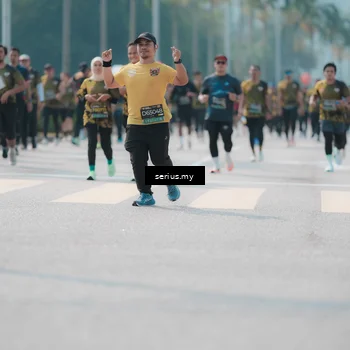 Runner Photo 6451789