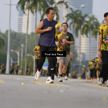 Runner Photo 6451798