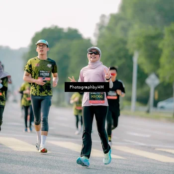 Runner Photo 6451799