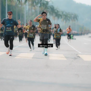 Runner Photo 6451836