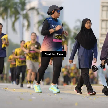 Runner Photo 6451857