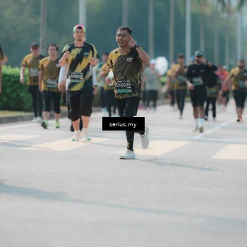 Runner Photo 6451871
