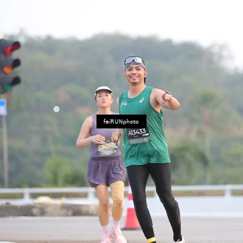 Runner Photo 6451874