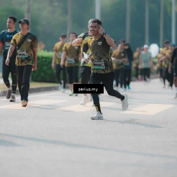 Runner Photo 6451888