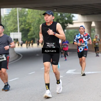 Runner Photo 6451936