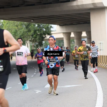 Runner Photo 6452005