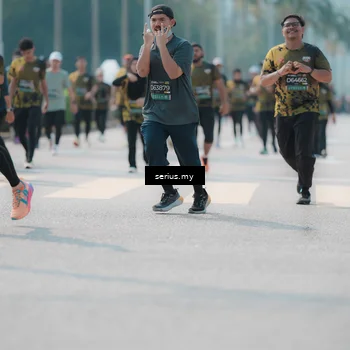 Runner Photo 6452023