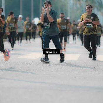 Runner Photo 6452026