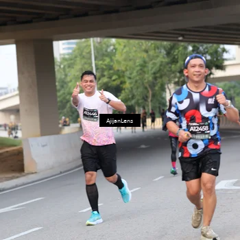 Runner Photo 6452028