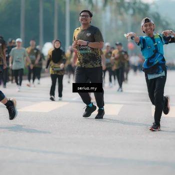Runner Photo 6452029