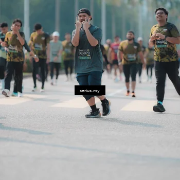 Runner Photo 6452032