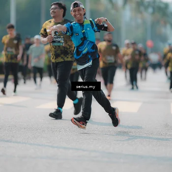 Runner Photo 6452036