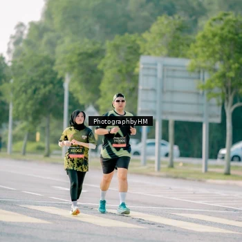 Runner Photo 6452039